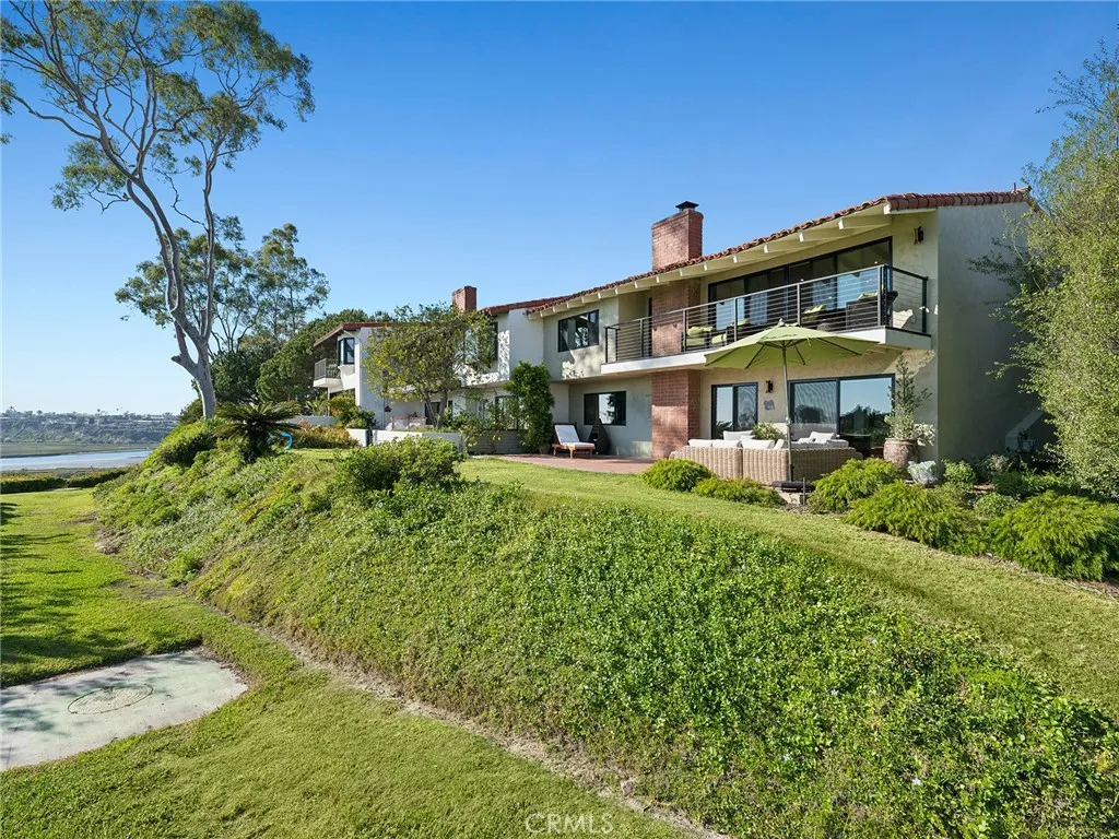 659 Vista Bonita, Newport Beach, California 92660 home-pic-1