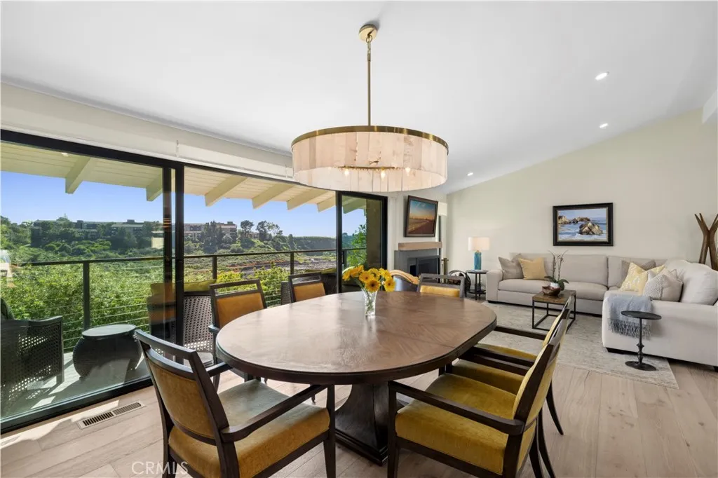 659 Vista Bonita, Newport Beach, California 92660 home-pic-4