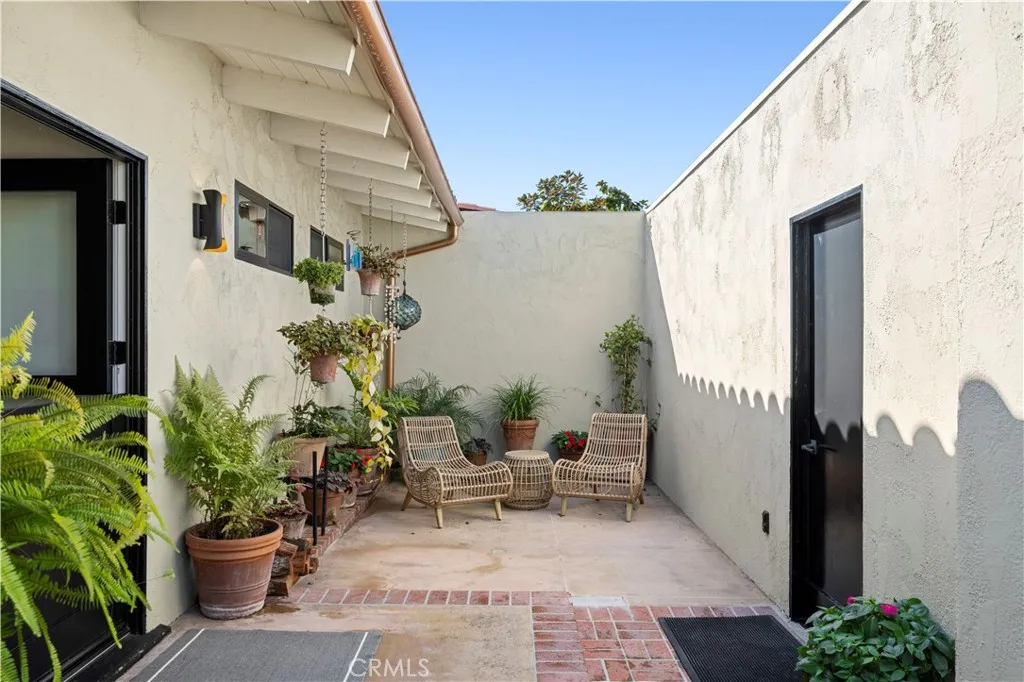 659 Vista Bonita, Newport Beach, California 92660 home-pic-28