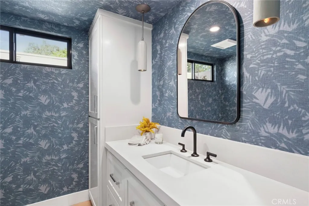 659 Vista Bonita, Newport Beach, California 92660 home-pic-22