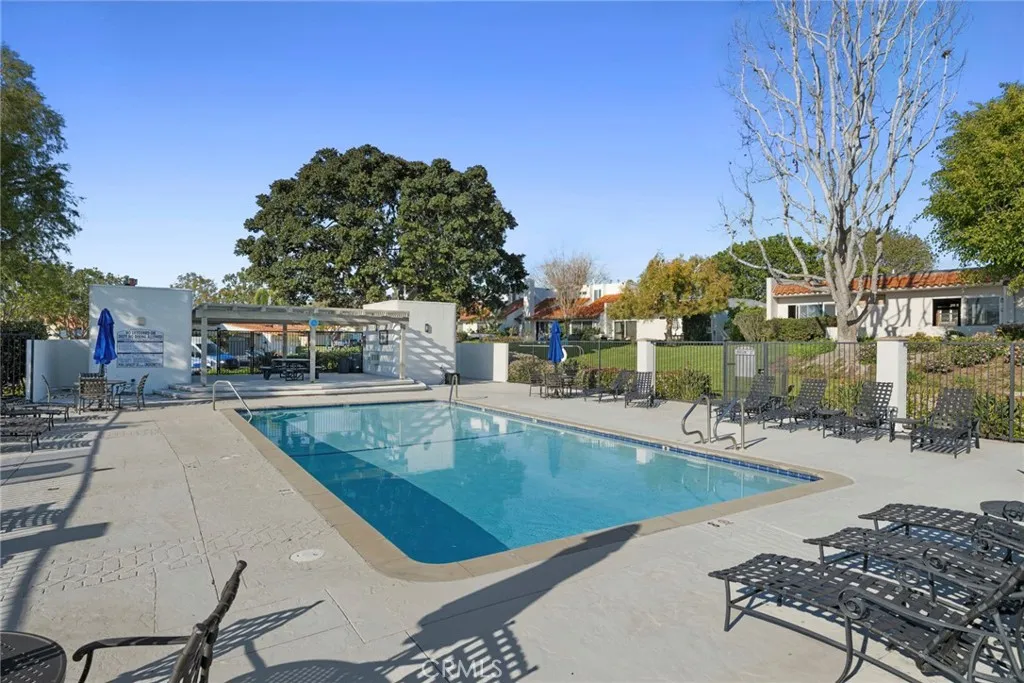 659 Vista Bonita, Newport Beach, California 92660 home-pic-36