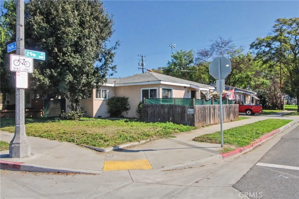 141 W 29th, Long Beach, California 90806 home-pic-1