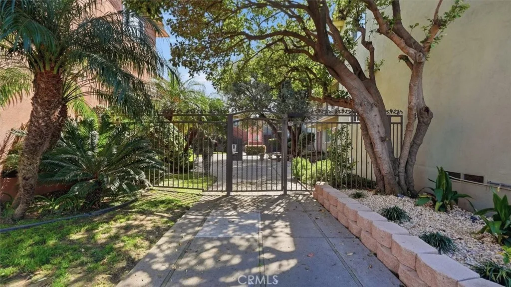 1020 E 2nd Street 10, Long Beach, California 90802 home-pic-19