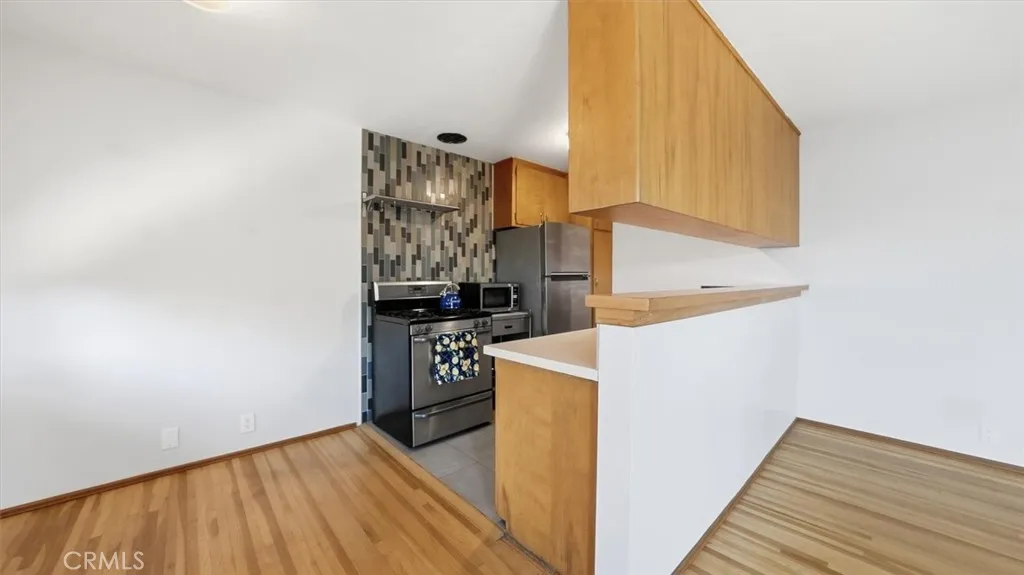 1020 E 2nd Street 10, Long Beach, California 90802 home-pic-13