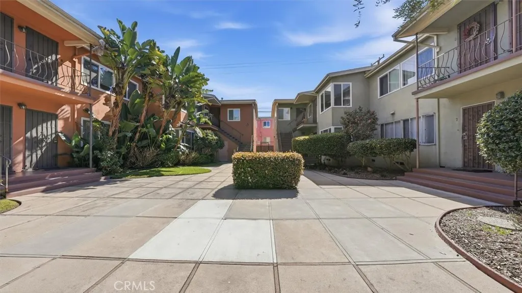 1020 E 2nd Street 10, Long Beach, California 90802 home-pic-18