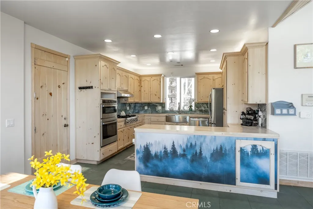 277 Grizzly Road, Lake Arrowhead, California 92352 home-pic-7
