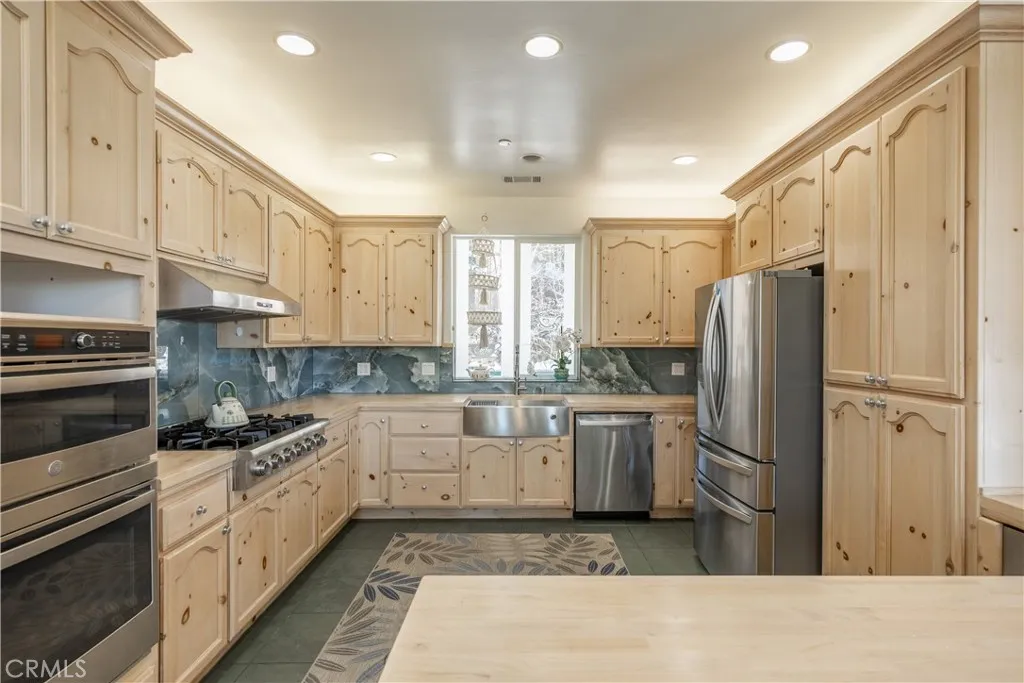 277 Grizzly Road, Lake Arrowhead, California 92352 home-pic-8
