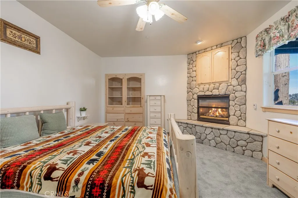 277 Grizzly Road, Lake Arrowhead, California 92352 home-pic-17