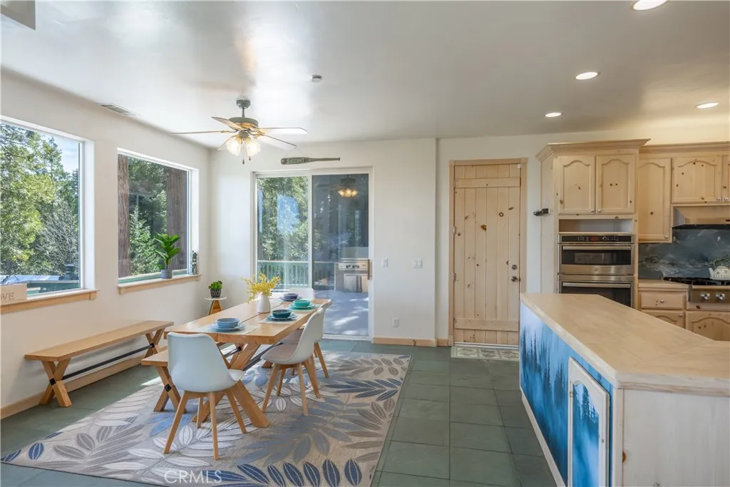 277 Grizzly Road, Lake Arrowhead, California 92352 home-pic-5
