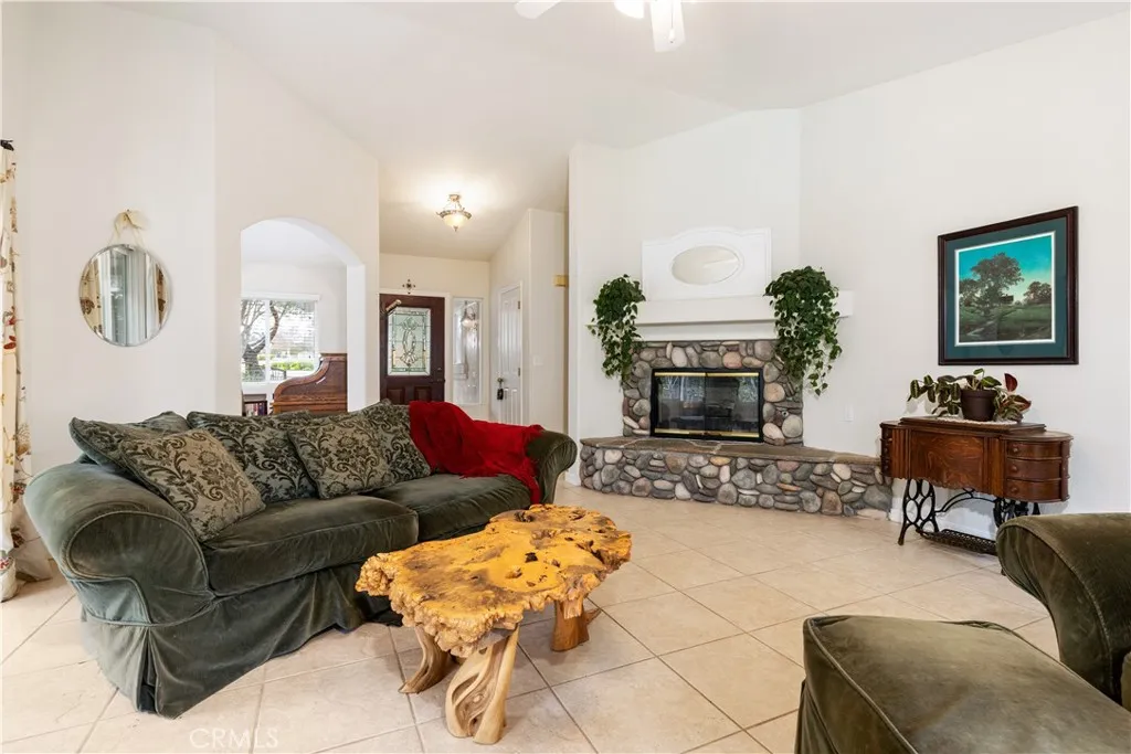 1235 Shane Lane, Templeton, California 93465 home-pic-12