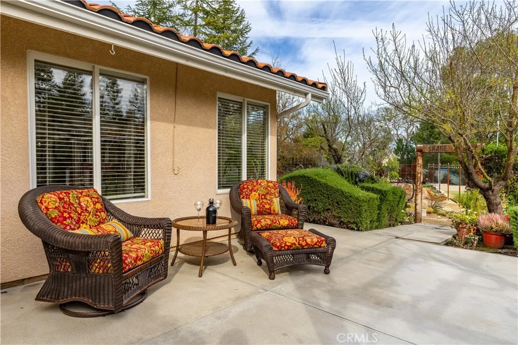 1235 Shane Lane, Templeton, California 93465 home-pic-38