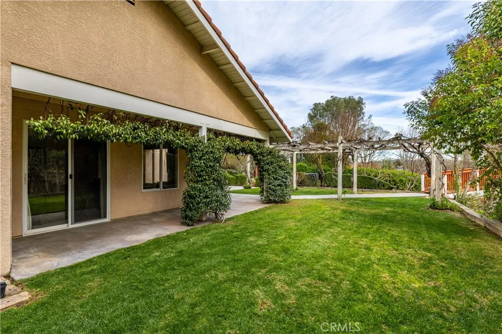 1235 Shane Lane, Templeton, California 93465 home-pic-36