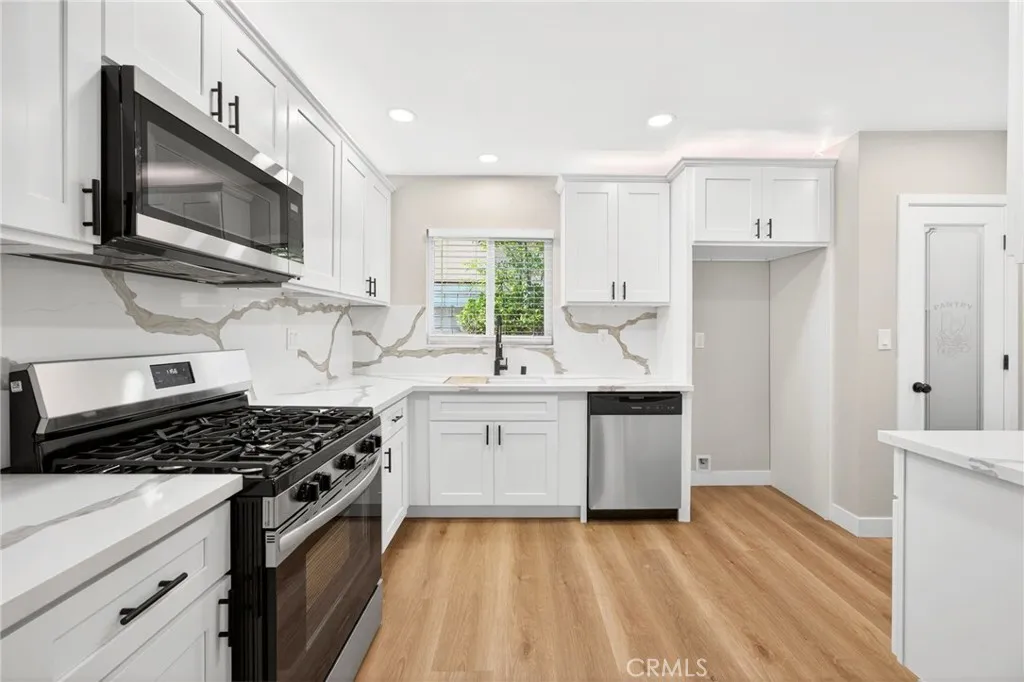1420 Felicita Court, Upland, California 91786 home-pic-8