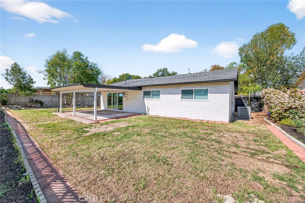 1420 Felicita Court, Upland, California 91786 home-pic-37