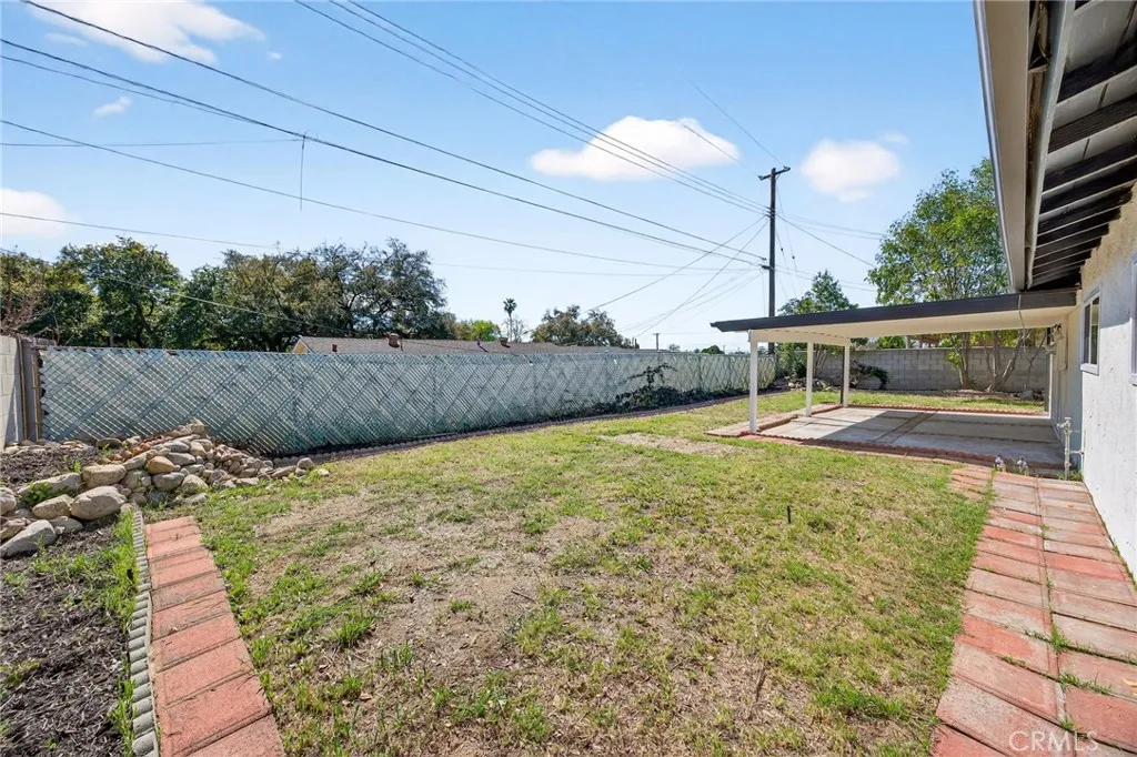 1420 Felicita Court, Upland, California 91786 home-pic-36