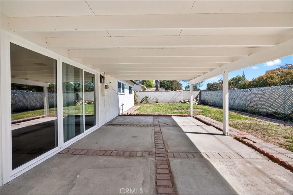 1420 Felicita Court, Upland, California 91786 home-pic-32