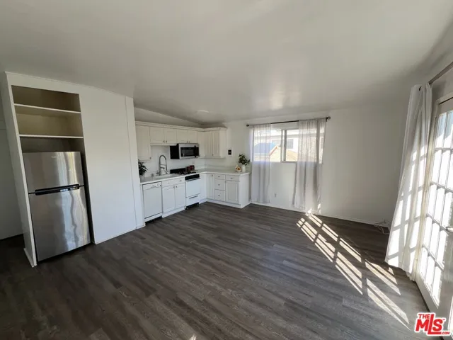 35 23rd Avenue, Venice, California 90291