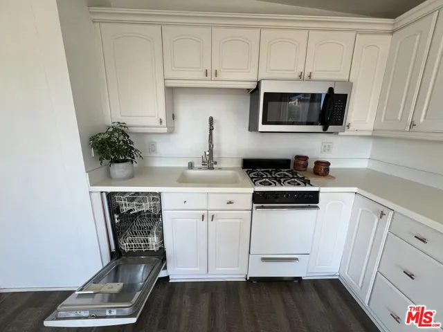 35 23rd Avenue, Venice, California 90291