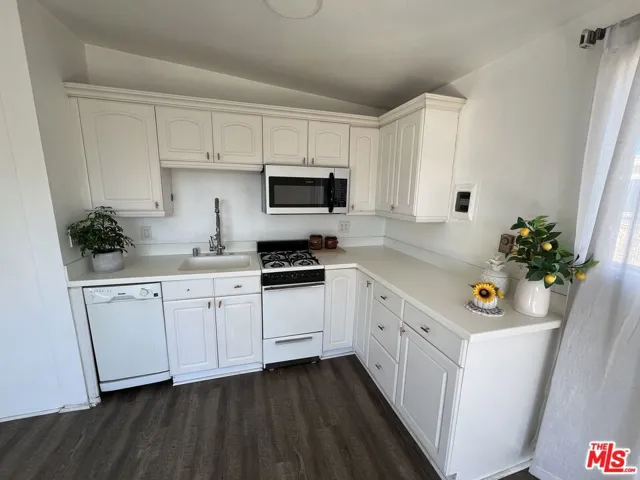 35 23rd Avenue, Venice, California 90291