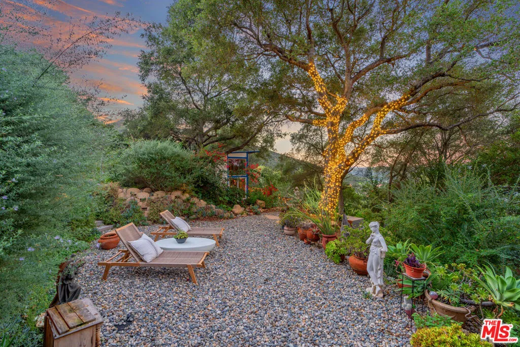 20675 Medley Lane, Topanga, California 90290 home-pic-51