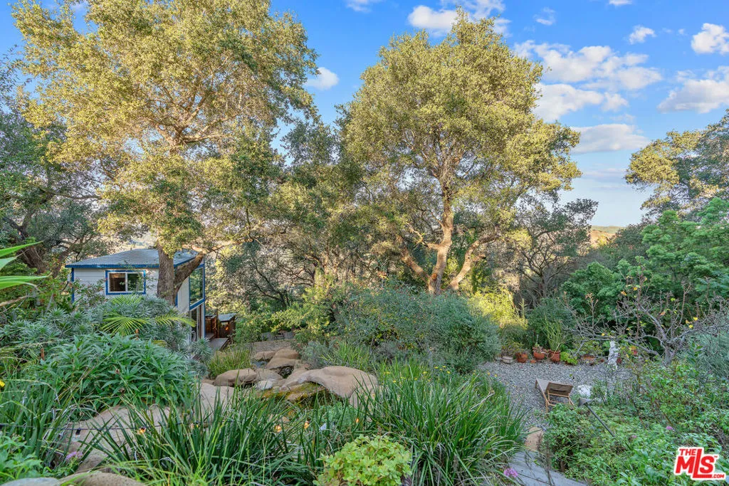 20675 Medley Lane, Topanga, California 90290 home-pic-45