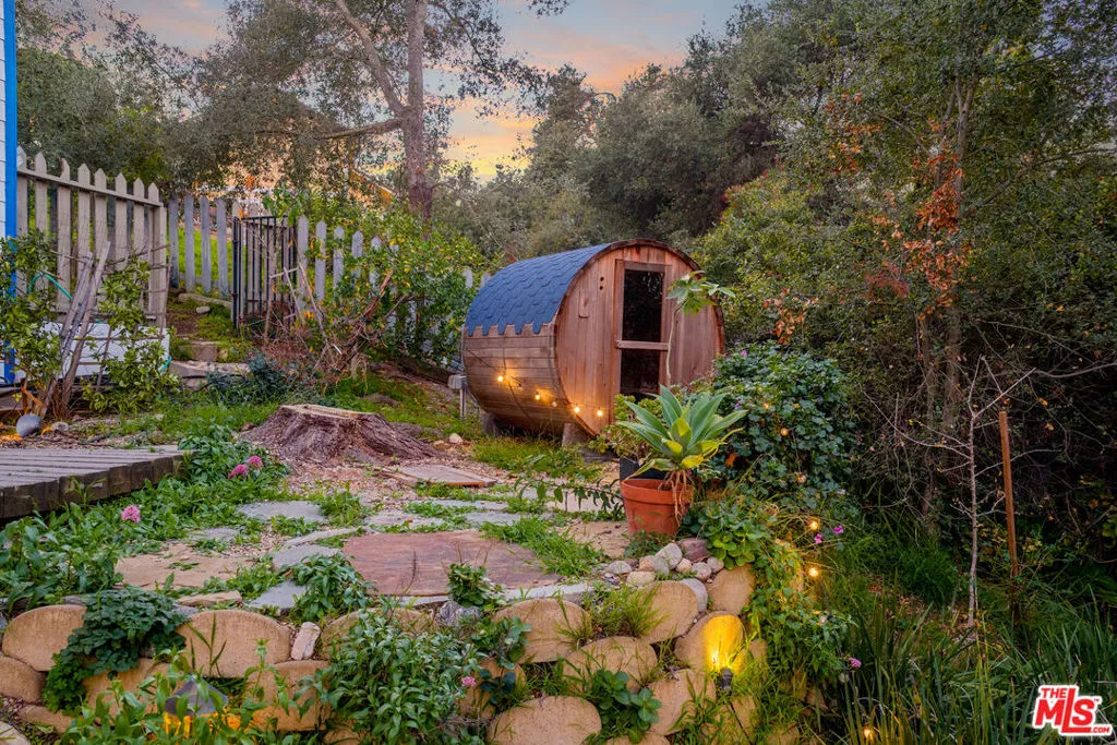 20675 Medley Lane, Topanga, California 90290 home-pic-49