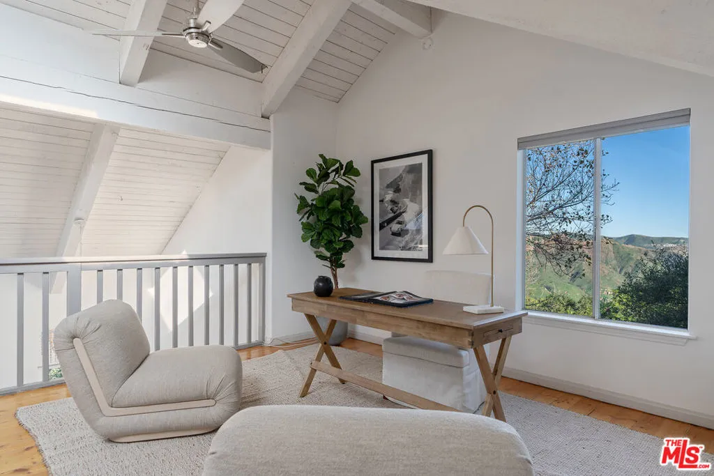20675 Medley Lane, Topanga, California 90290 home-pic-12