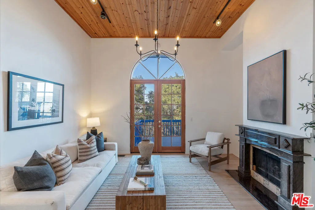 20675 Medley Lane, Topanga, California 90290 home-pic-31