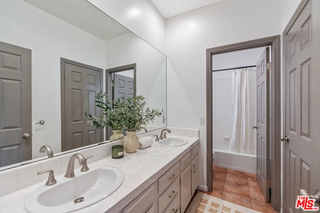 20675 Medley Lane, Topanga, California 90290 home-pic-23