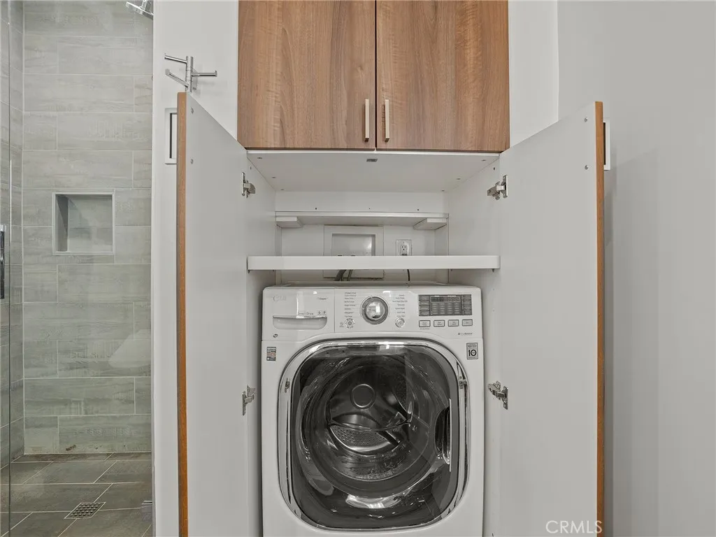 1410 S Bentley Avenue 103, Westwood Century City, California 90025 home-pic-26