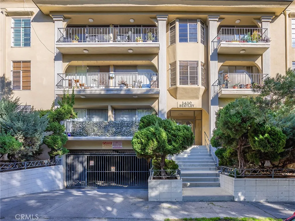 1410 S Bentley Avenue 103, Westwood Century City, California 90025 home-pic-1