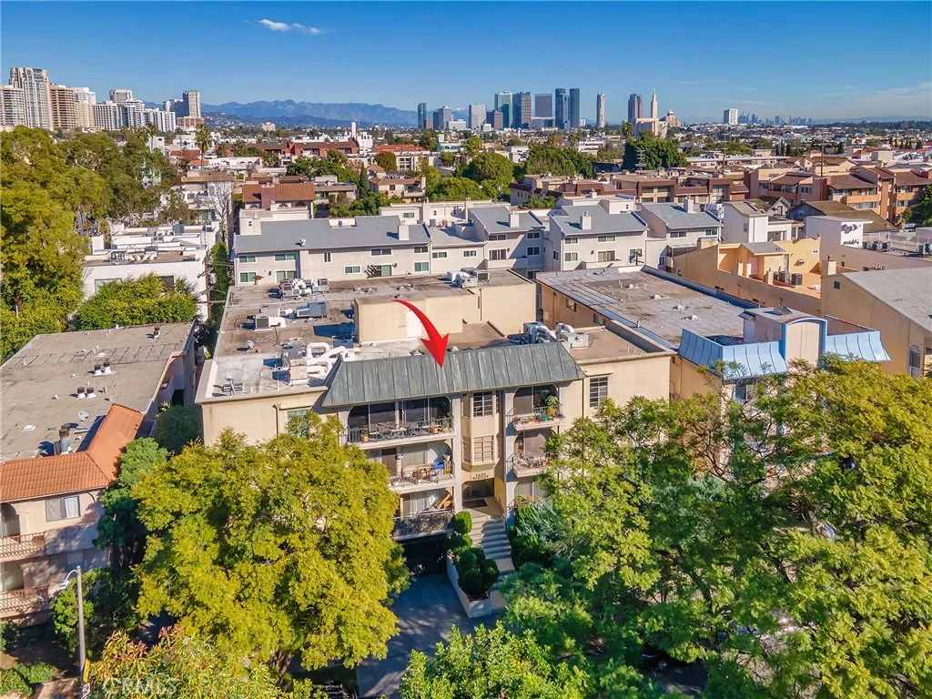 1410 S Bentley Avenue 103, Westwood Century City, California 90025 home-pic-36