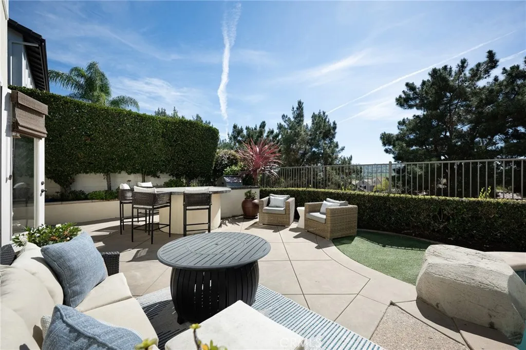 104 Via Plumosa, San Clemente, California 92673 home-pic-33