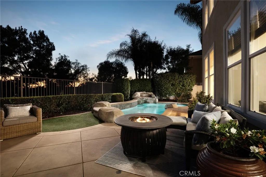 104 Via Plumosa, San Clemente, California 92673 home-pic-3