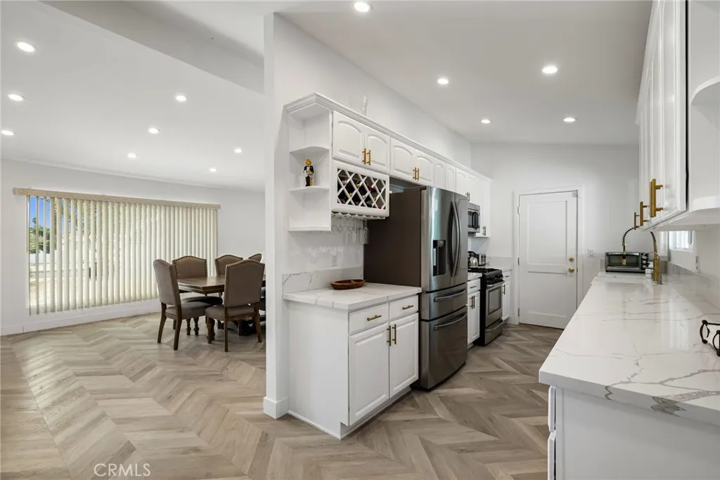 2303 N Magnolia, Palm Springs, California 92262 home-pic-14