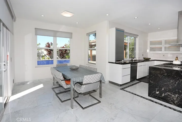 Dining Nook in Kitchen.