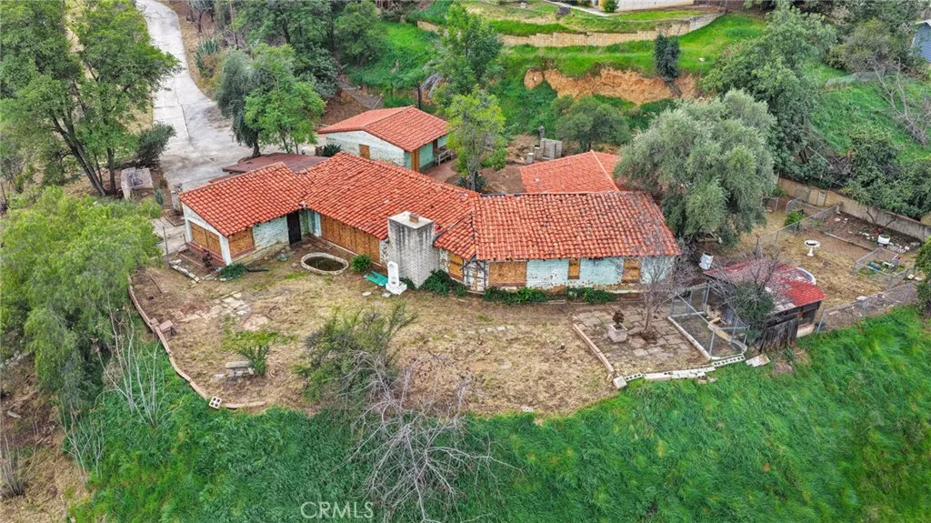 31460 Knoll, Redlands, California 92373 home-pic-1