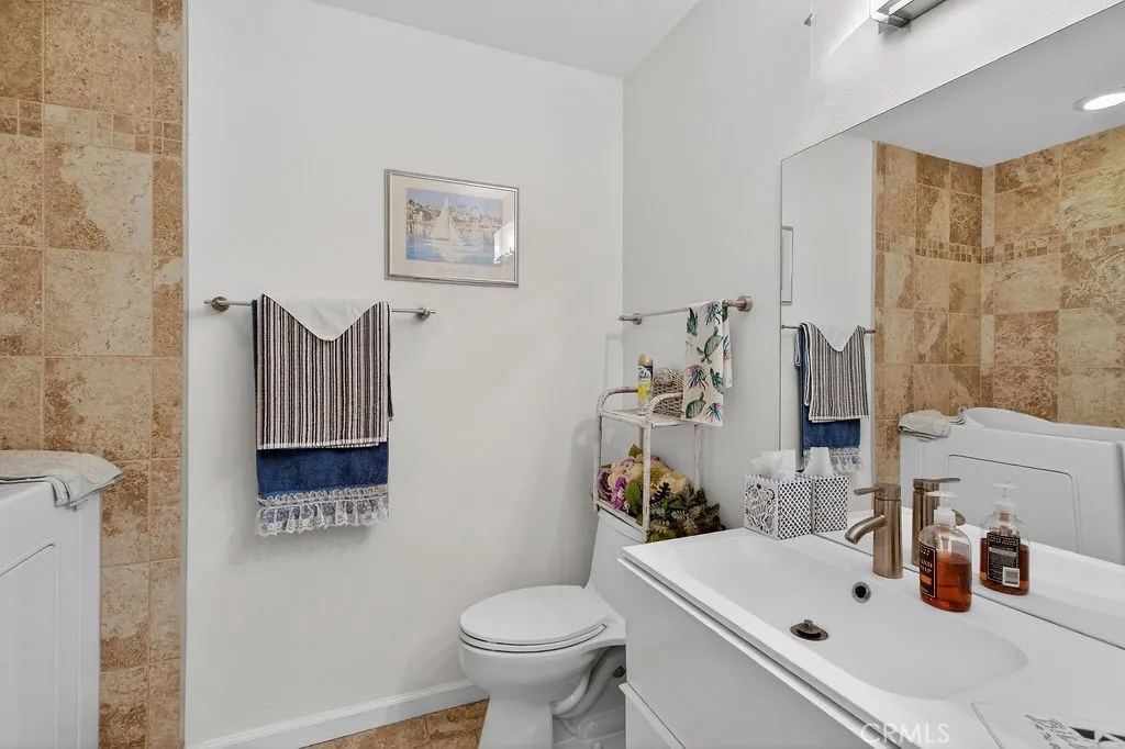 8816 Yuba Circle 1108b, Huntington Beach, California 92646 home-pic-16
