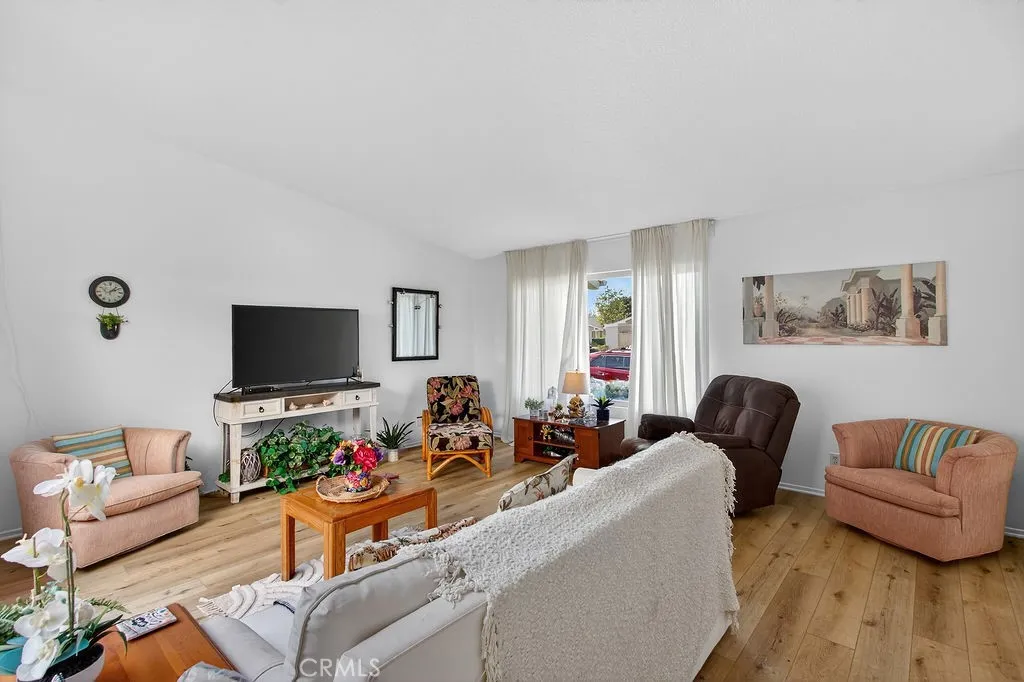 8816 Yuba Circle 1108b, Huntington Beach, California 92646 home-pic-2