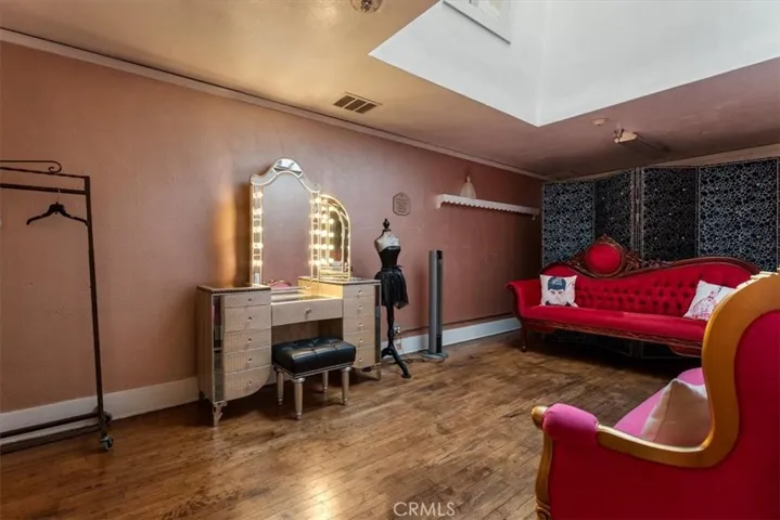 3rd Floor Bridal Suite