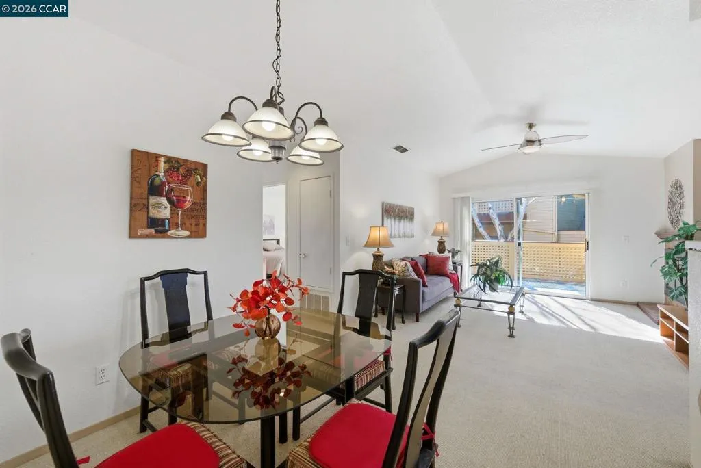 139 139 Tuscany Ct, Hercules, California 94547 home-pic-16