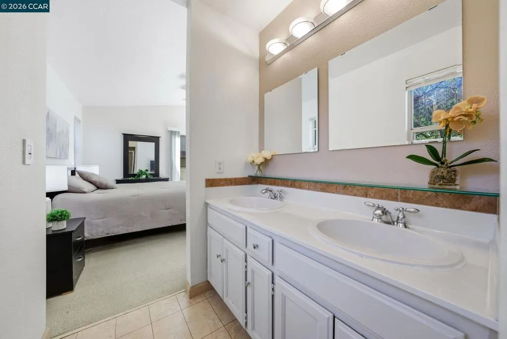 139 139 Tuscany Ct, Hercules, California 94547 home-pic-28