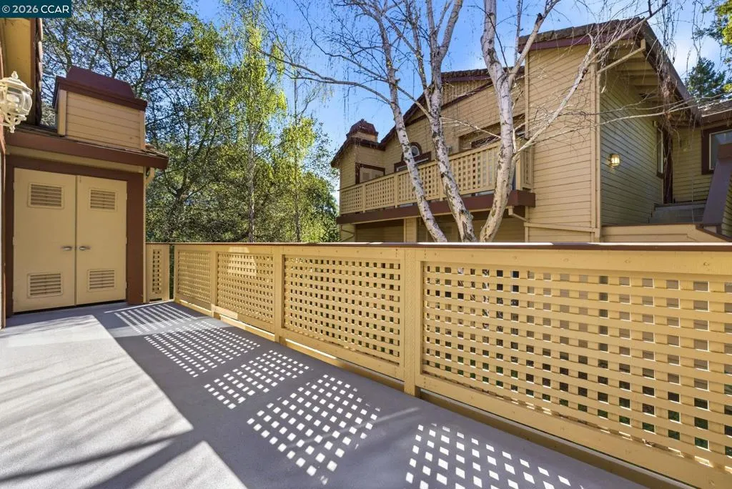 139 139 Tuscany Ct, Hercules, California 94547 home-pic-42