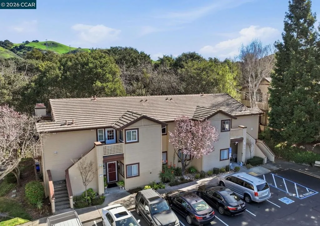 139 139 Tuscany Ct, Hercules, California 94547 home-pic-6