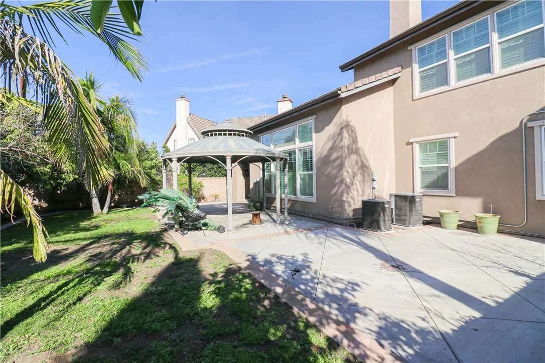 2850 N Stone Pine, Santa Ana, California 92706 home-pic-6