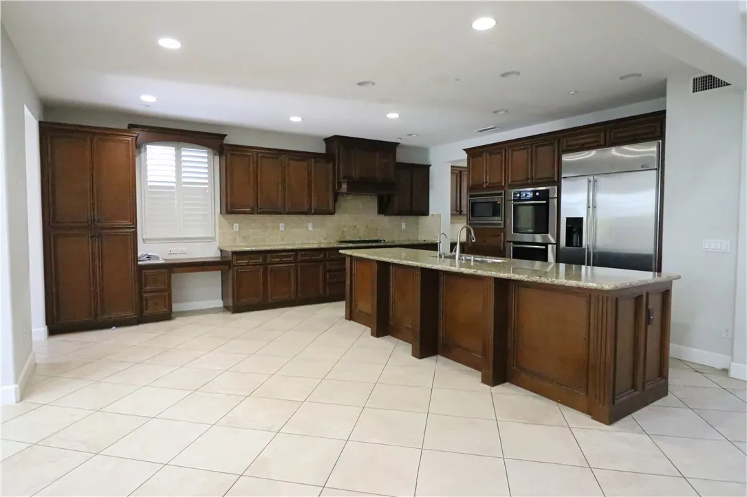 2850 N Stone Pine, Santa Ana, California 92706 home-pic-10