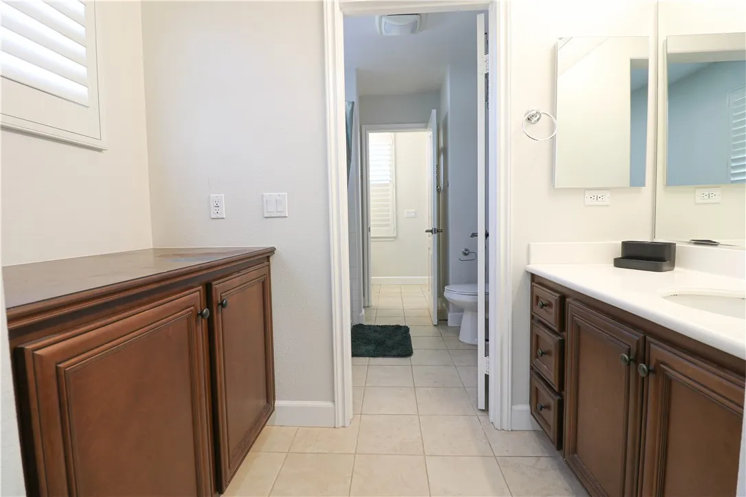 2850 N Stone Pine, Santa Ana, California 92706 home-pic-21