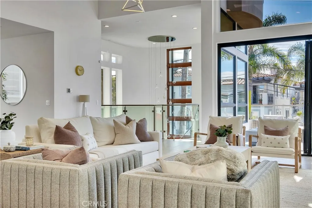719 1st Place, Hermosa Beach, California 90254 home-pic-4