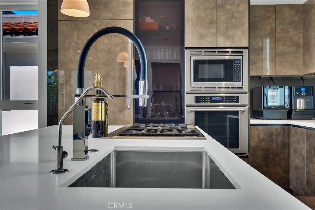 719 1st Place, Hermosa Beach, California 90254 home-pic-22