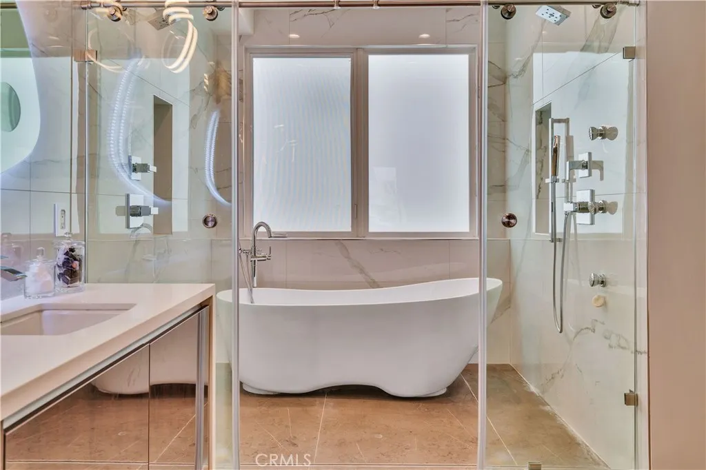 719 1st Place, Hermosa Beach, California 90254 home-pic-43
